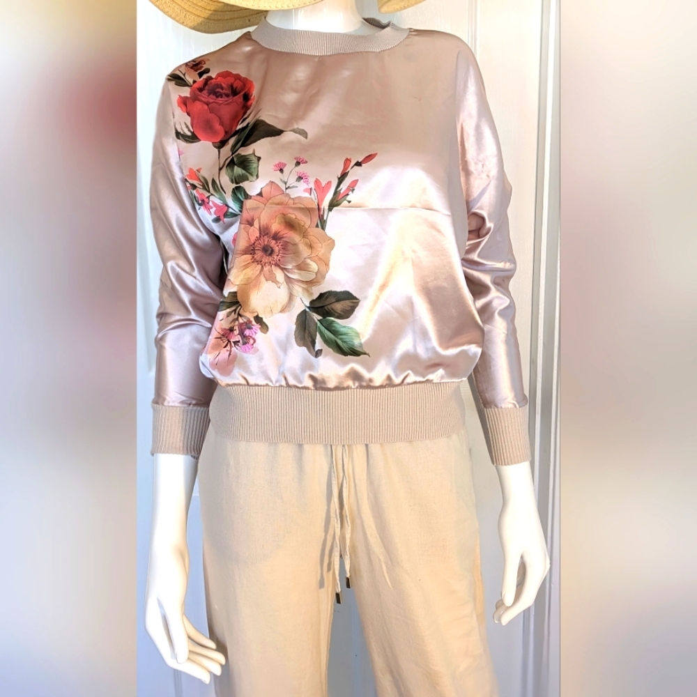 Sioni, Satin/Sweater Fabric, Size Small, Sweater.